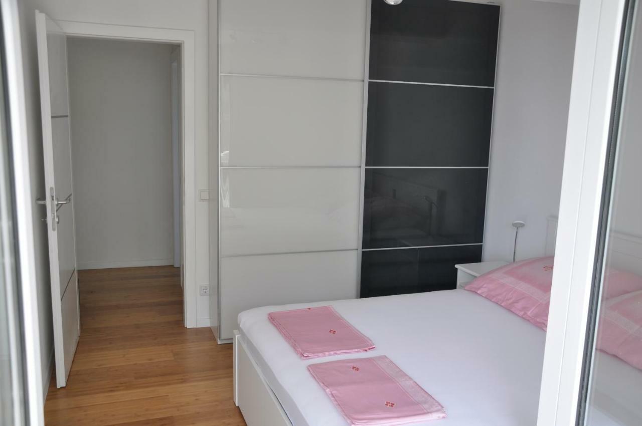 Villa Flora Kaštela Kültér fotó