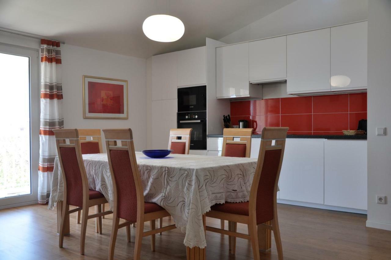Villa Flora Kaštela Kültér fotó